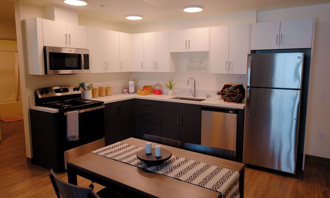 Napa Apartment | Furnished private bedroom in brand-new professionally managed Napa rental