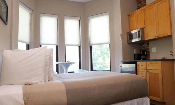 Columbus Apartment | Furnished Studio in Downtown Boston #35