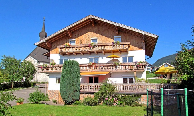 Loibichl Apartment | Gästehaus Horizont idyllic location 500m to Lake Mondsee