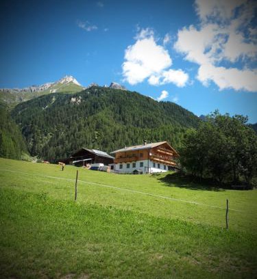 Virgen Apartment | Gästehaus Bergwald - Pötscherjahringerhof