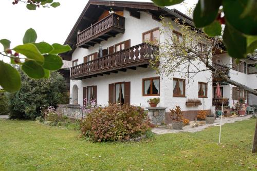 Garmisch-Partenkirchen Apartment | Gästehaus Arkadia - Ferienwohnung 3