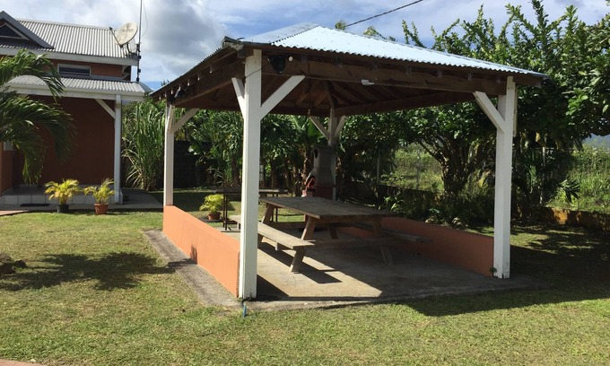 Lamentin Cottage | Gîte Aloé Véra- RESIDENCE LES KALBASSIERS