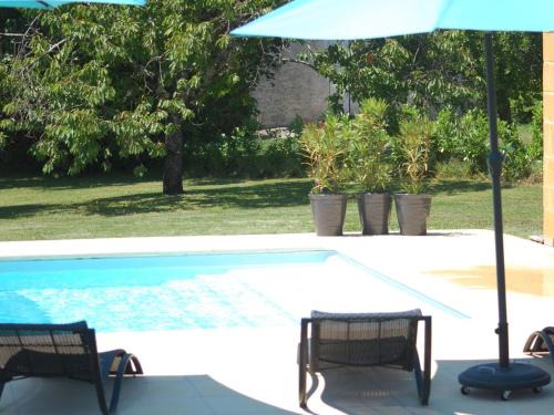 Naussannes House | Gîte Authentique avec Piscine, Cheminée et Étang Privé à Naussannes - Proche Bergerac - FR-1-616-205