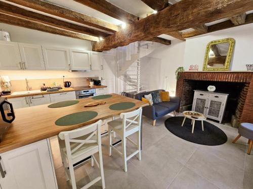 Saint-Martin-le-Beau House | Gîte charme avec jardin et WIFI proche châteaux Loire - FR-1-381-597