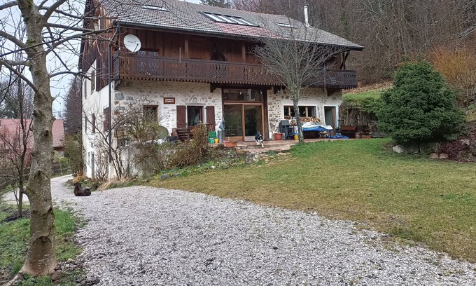 Saint-Andre-de-Boege Apartment | Gîte "chez loan" in a magnificent charming house in the Vallée Verte