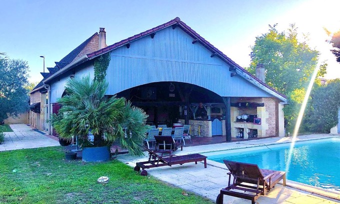 Lamonzie-Saint-Martin House | Gîte d'exception tout confort, piscine et aménagements loisirs uniques - 6 chambres !