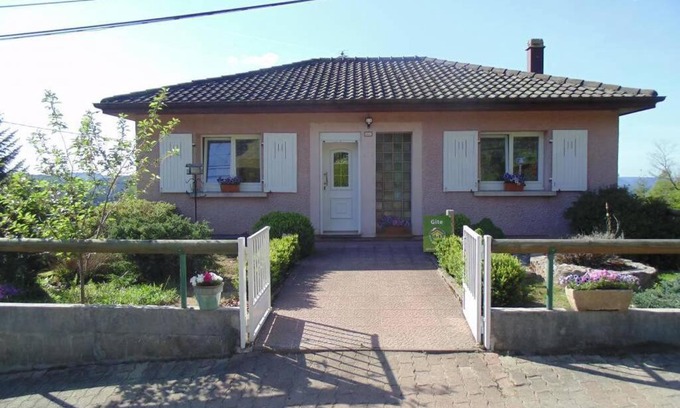 Anould House | Gîte de moyenne Montagne