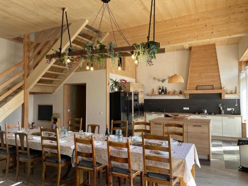 Blomard House | Gîte familial en pleine nature avec piscine, animaux acceptés - FR-1-489-465