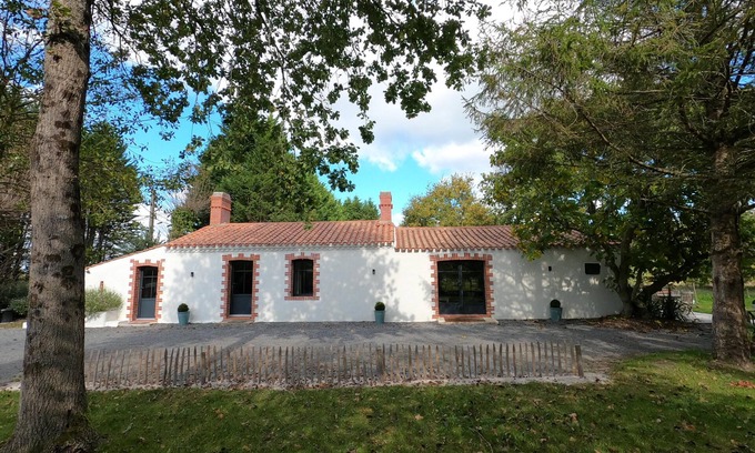 Saint-Gervais Cottage | Gîte la Roseraie between countryside and seaside
