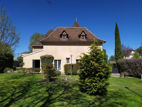 Lacapelle-Marival Apartment | Gîte "La Sérénité Marivaloise" capacité jusqu'à 12 pers