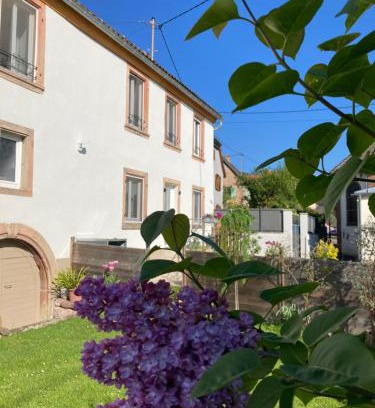 Saint-Nabor House | Gîte Le 1602
