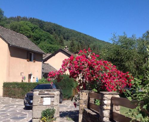 Le Bleymard House | Gîte "Le Mas d'Hillaire" 2/4 personnes à Saint Jean du Bleymard