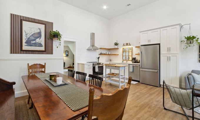 St. Marys Apartment | #G 2-Story, Modern Rustic Apt in Cntrl Downtown