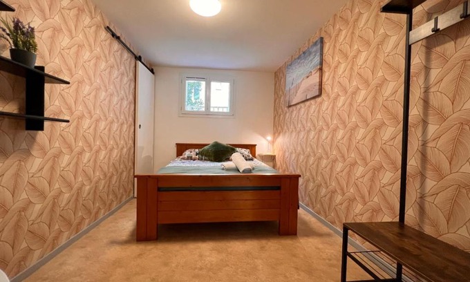 Anatole France Danton Apartment | Gabriel Péri