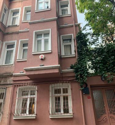 Tophane Apartment | Galataport Apartments
