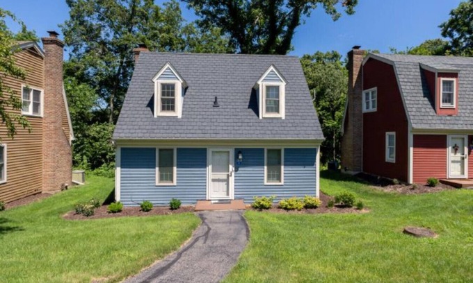 The Galena Territory House | Galena Settlement Getaway