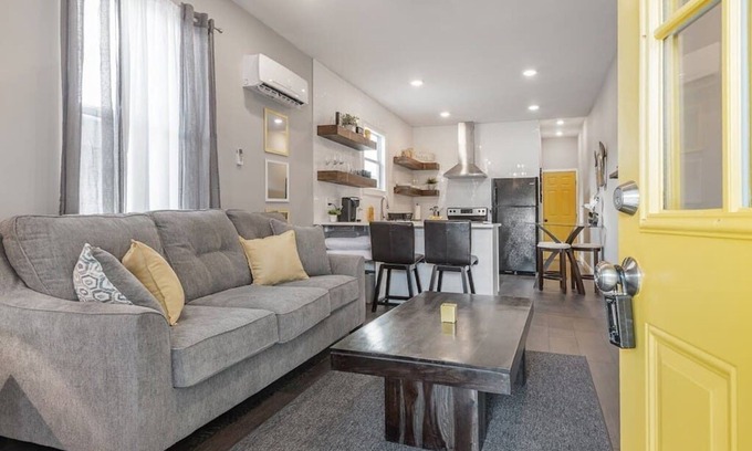 Historic Ybor Apartment | Gambino Getaway - 1/1 Apt in Historic Ybor City