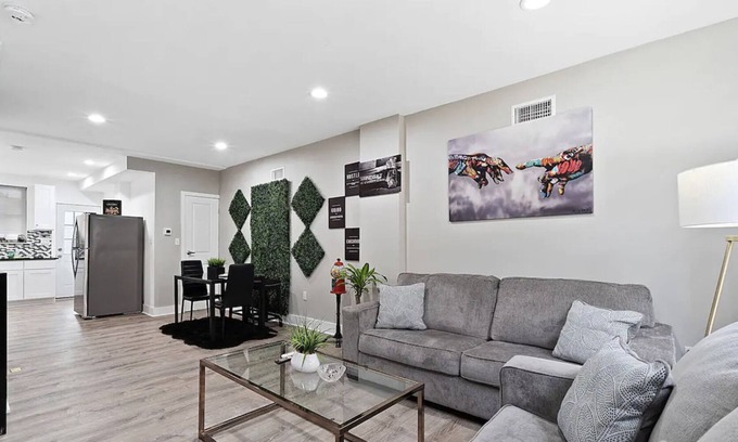 South Philadelphia House | Game Room Gem near Downtown Philadelphia