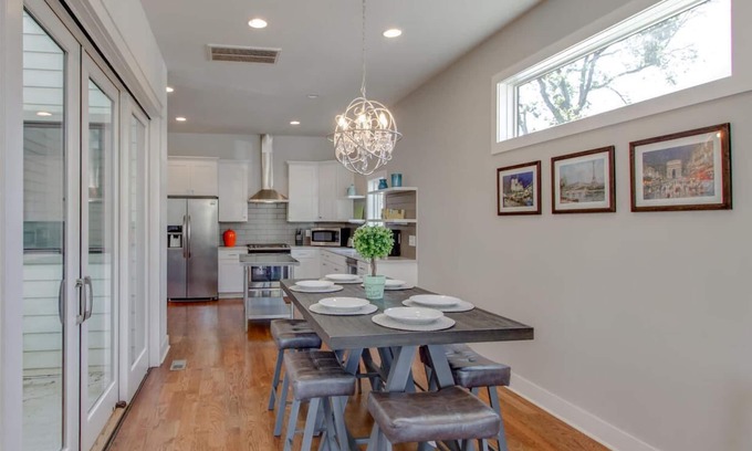 Eighth Avenue House | *Game Room* Rooftop Deck* Close to Downtown*