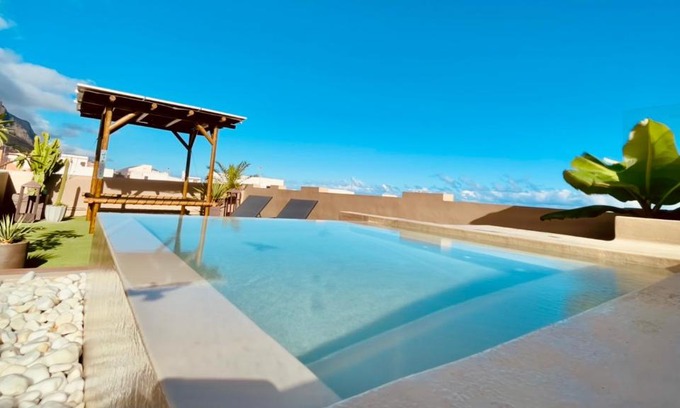 Garachico Villa | Garachico Homes - LA CASA DE VICTORIA