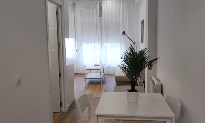Pueblo Nuevo Apartment | Garcia Noblejas Apartments
