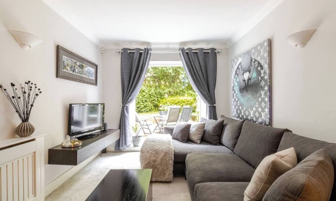 Canonbury Apartment | Garden Apartment Central London– Angel, Islington *5 STARS on AIRBNB*