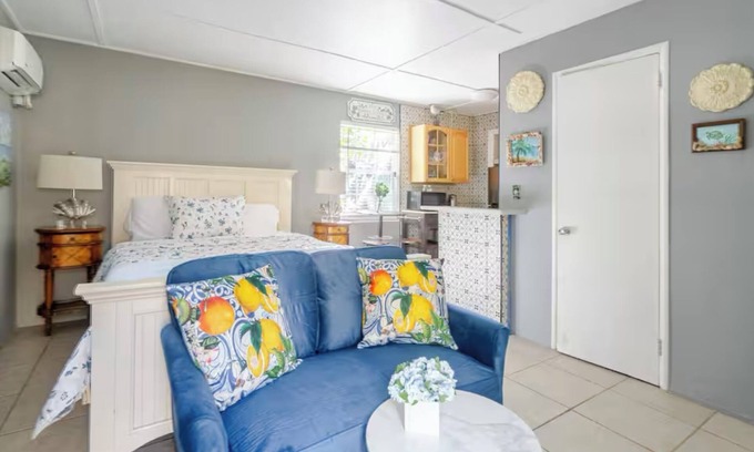 Palm Beach - West Palm Beach House | Garden cottage in a heart of West Palm Beach