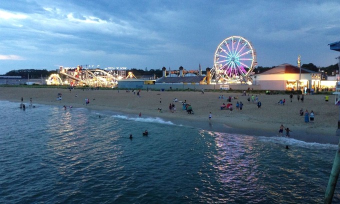 Old Orchard Beach Condo | Garden Deck on 1st floor - Close to Beach & Pier. Easy Access.