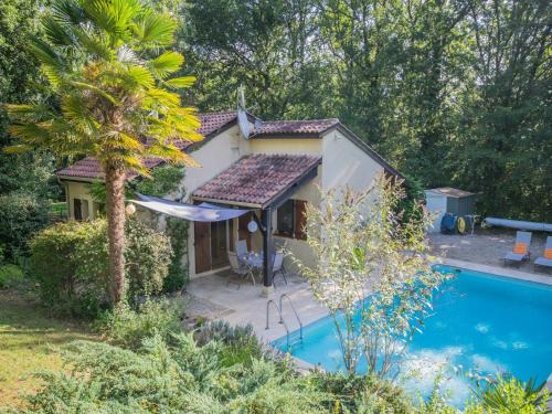 Saint-Martin-le-Redon House | Garden Home with Ensuite