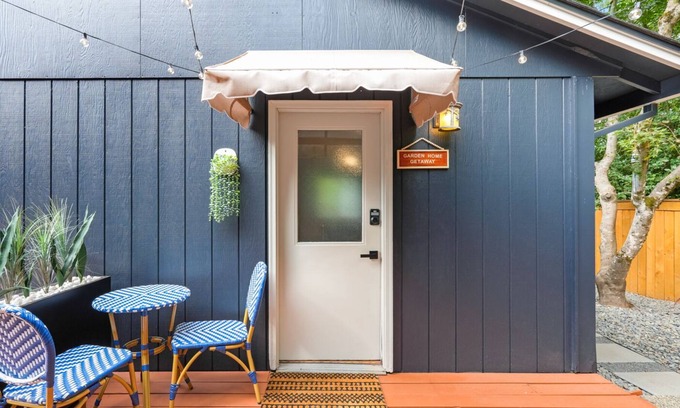 Garden Home-Whitford House | Garden Home Getaway