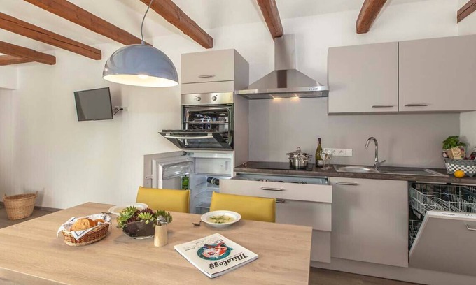 Pirna Apartment | Garden house with bathing area