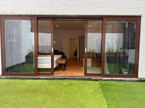 University District Apartment | Garden loft in city center Meir 1FL