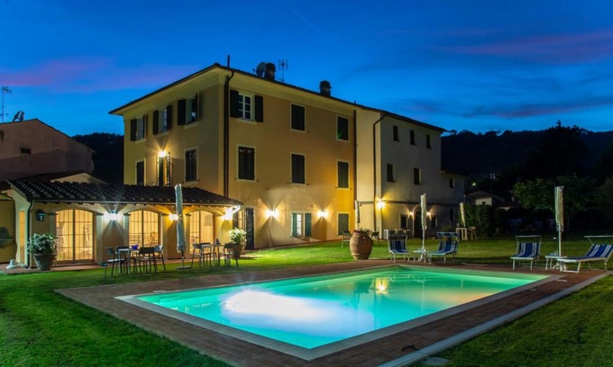 Massarosa Apartment | Garden Relays Villa Rosy