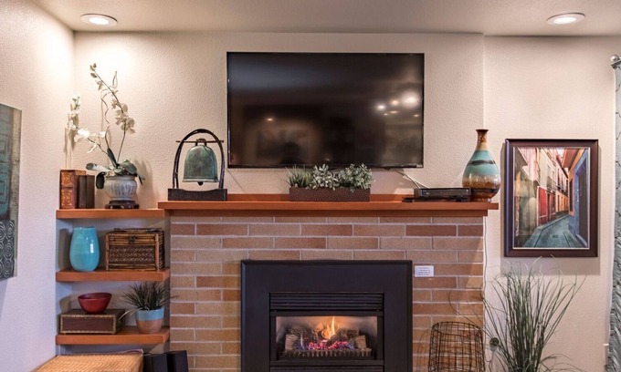 Southeast Magnolia Apartment | Garden Sanctuary apartment in friendly neighborhood close to downtown activities