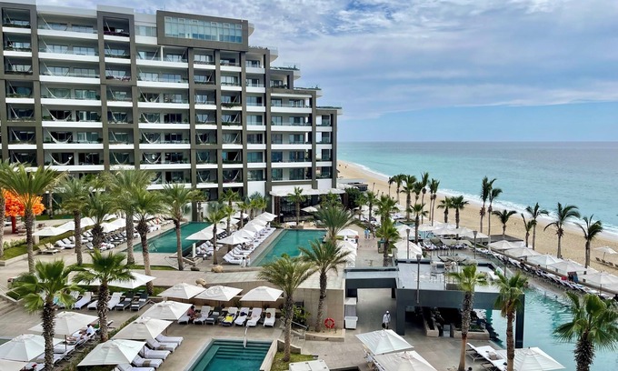 Cabo San Lucas Resort | Garza Blanca 5 star Resort:1 bed/2Bath/Living Room/Kitchen at Los Cabos Beach