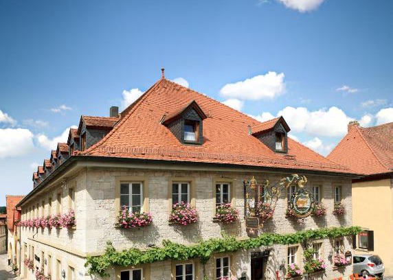 Sommerhausen Hotel | Gasthof Hotel Weinbau "Zum Goldenen Ochsen"