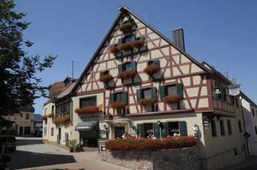 Mitteleschenbach Hotel | Gasthof Zur Krone