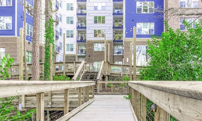 Durham Apartment | Gated Community Close to Everything