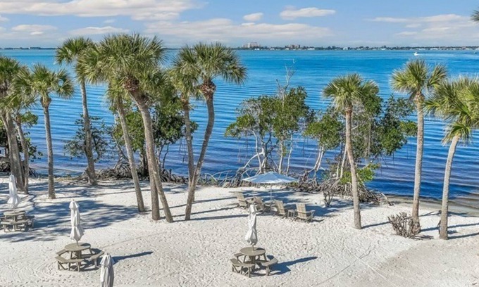 Iona Condo | Gated community condo with private island minutes to Fort Myers Beach or Sanibel