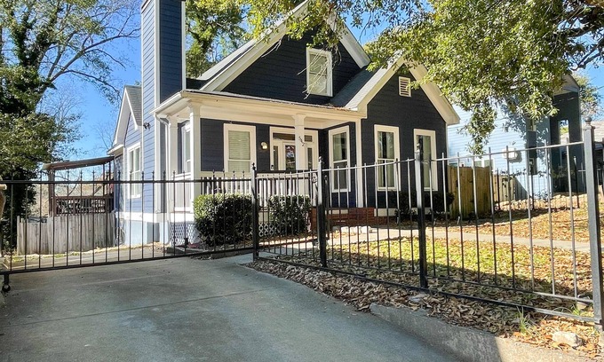 Atlanta House | Gated Driveway, King Suite near Benz, Tech,Midtown