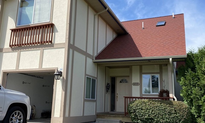 Gaylord Condo | Gaylord Home + Hottub, On Hole One of Otsego’s Classic