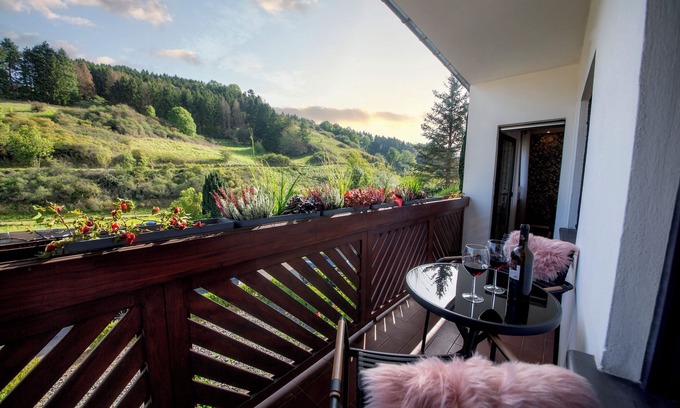 Rockeskyll Apartment | Gemütliche Ferienwohnung in der Vulkaneifel Casa Oos