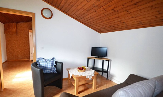 Hartkirchen Apartment | Gemütliche Ferienwohnung neben Hof mit Pferden
