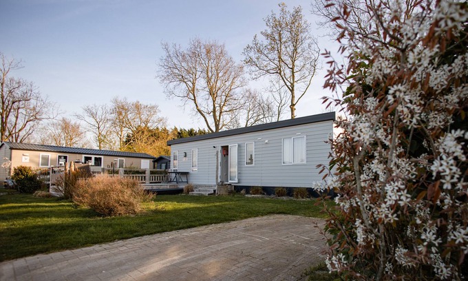Renesse Ski Chalet | Gemütliches Chalet im Ferienpark de Oase Renesse