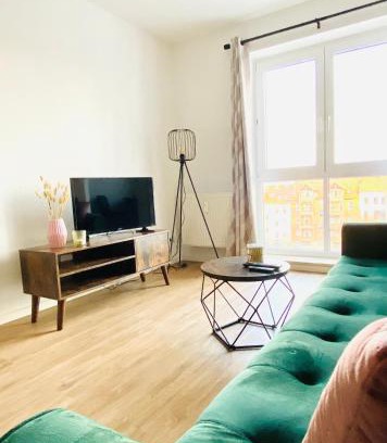 Andreasvorstadt Apartment | Gemütliches Studio - Elias- mit Küche, WLAN, Smart-TV & Panoramablick in Citynähe