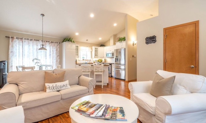Milwaukie House | Gem close to downtown!