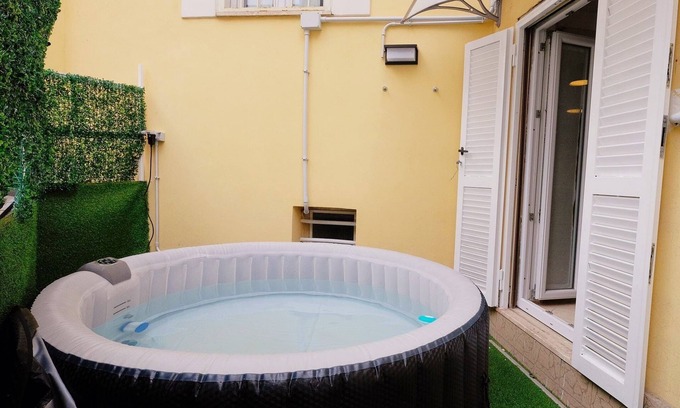 Quartiere XXVII Primavalle Apartment | Gemelli Apartment con giardino