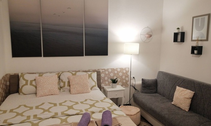Foce Bed & Breakfast | Genoa near waterfront b&b