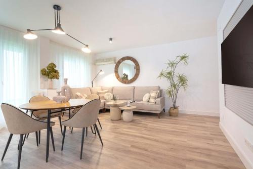 Figares Apartment | Genteel Home Lope de Vega