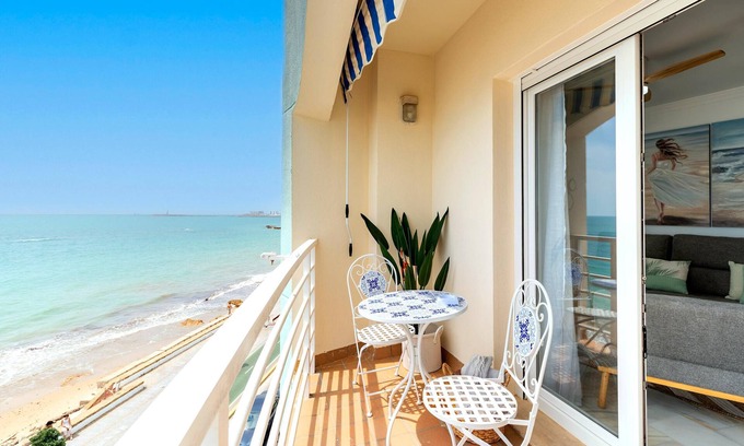 Cadiz Apartment | Genteel Home Victoria